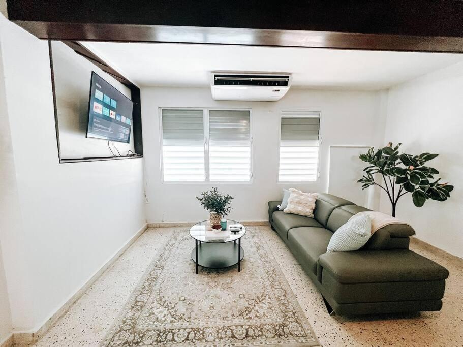 Casa Vasallo 2 Comfy House W/ 3Bdr Condado Villa San Juan Exterior photo